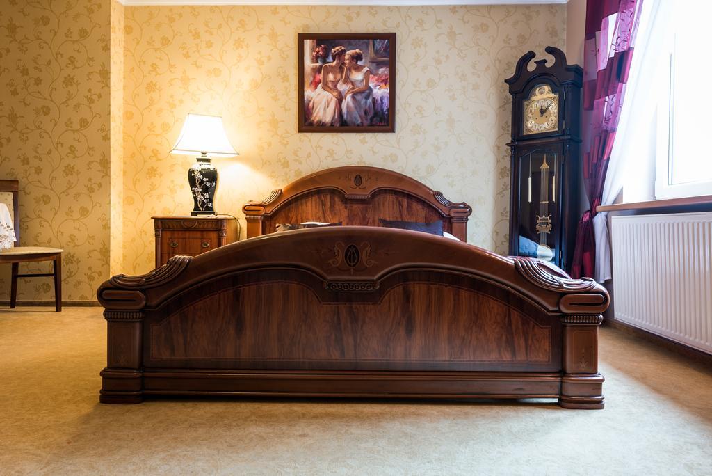 Hotel Palac Akropol Lublin Kamer foto